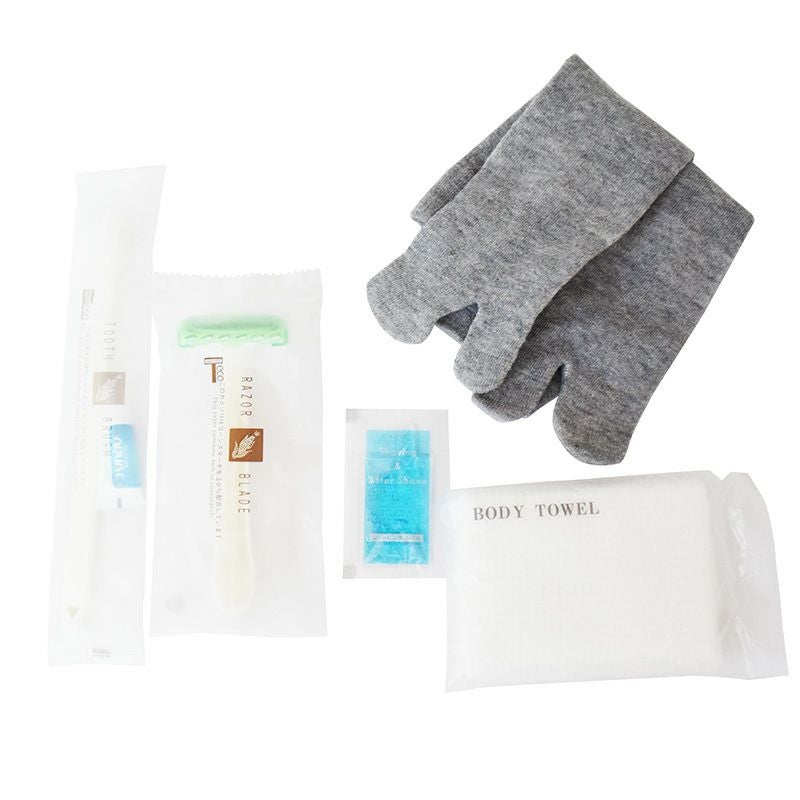 【エコ素材使用】足袋入りアメニティセット 和紙風巾着袋 男性用 100組　イメージ